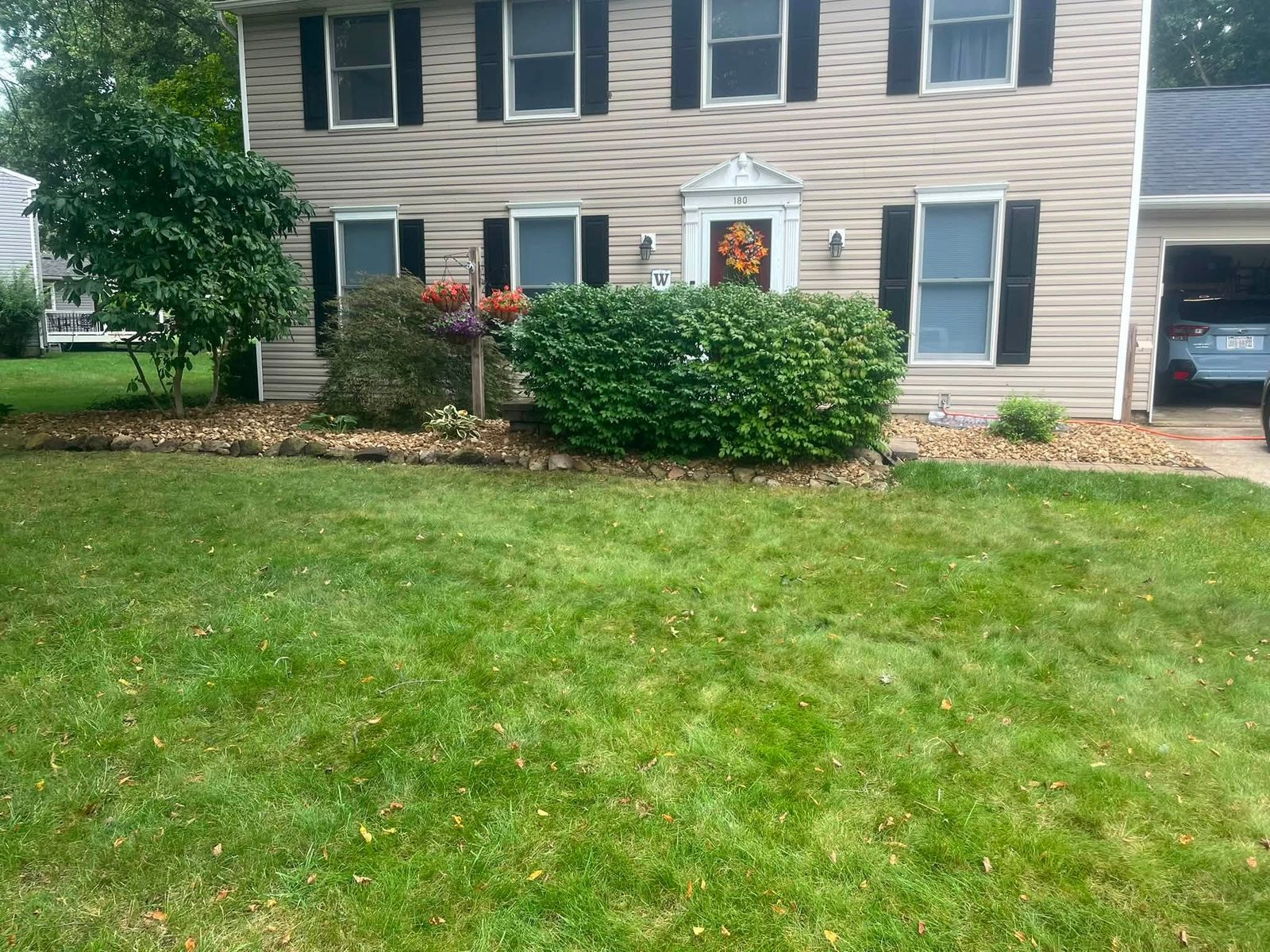 Front walk and beds after the cleanup, ready for fall